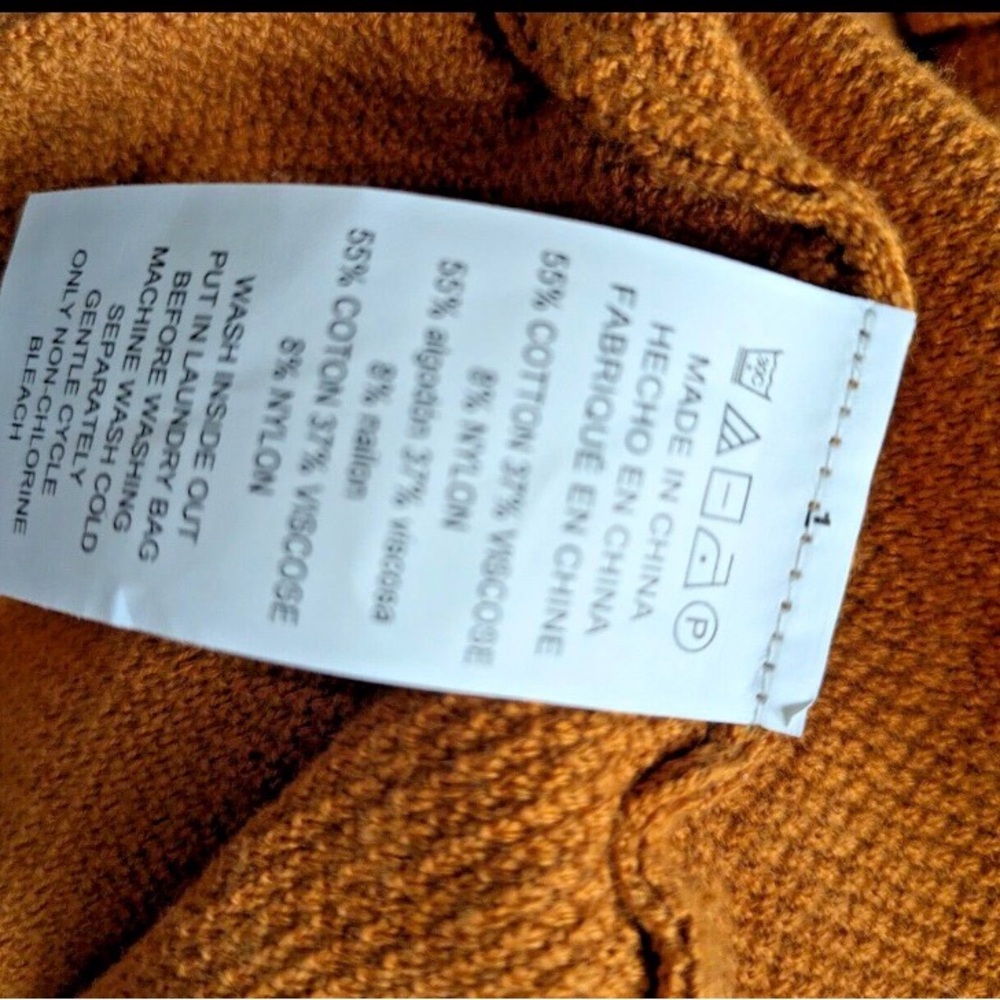 HOST PICK NWT Michael Kors, Women’s Size Small Long Sleeve Marigold Sweater Gold - Picture 8 of 8
